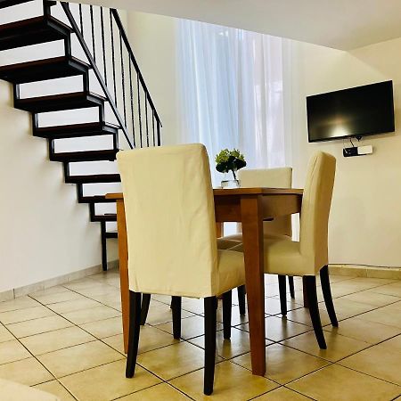 Gesu Nuovo Apartment Nápoly Kültér fotó
