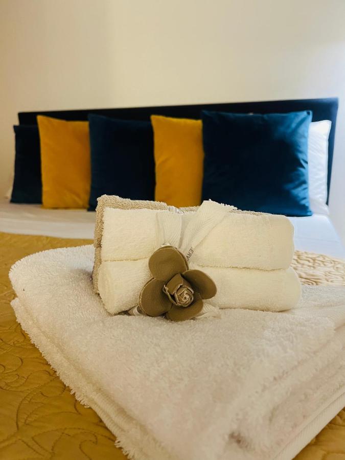 Gesu Nuovo Apartment Nápoly Kültér fotó